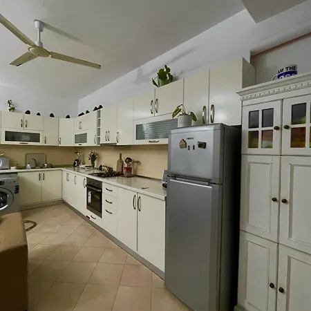 Holiday In Lalez Durrës